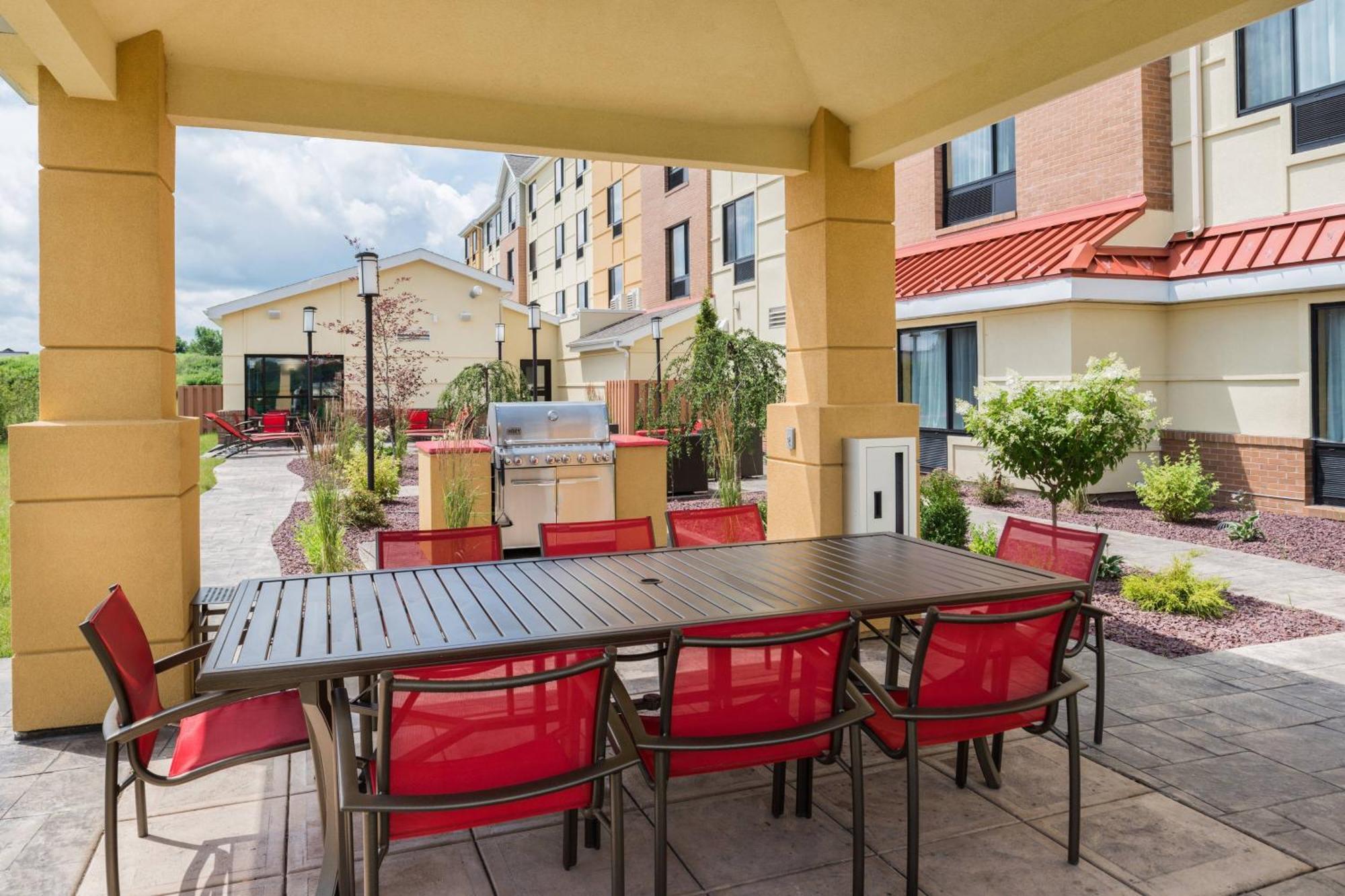 Towneplace Suites By Marriott New Hartford Kültér fotó