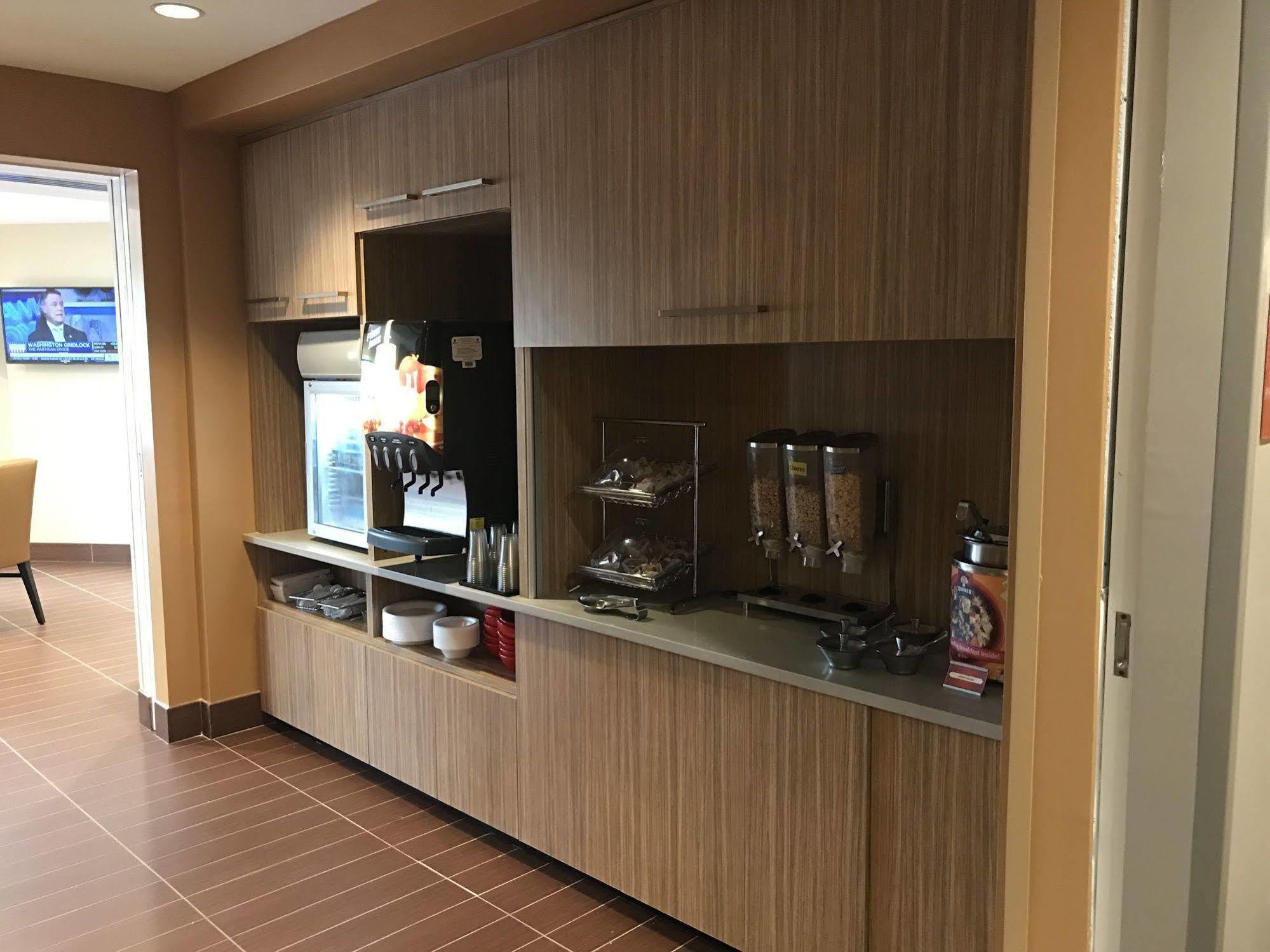 Towneplace Suites By Marriott New Hartford Kültér fotó